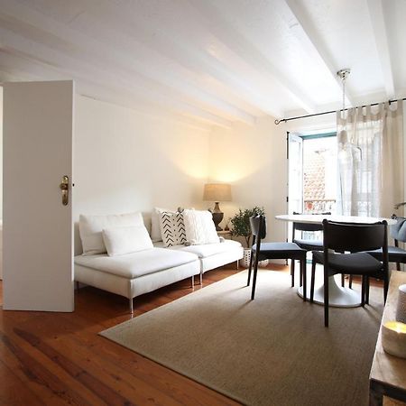 Chic Urban Retreat At Downtown With Balcony & Views Apartment Lisboa Ngoại thất bức ảnh